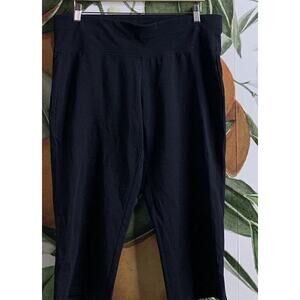 Livi Active Size 14/16 Black Cotton Blend Cropped Athletic Pants